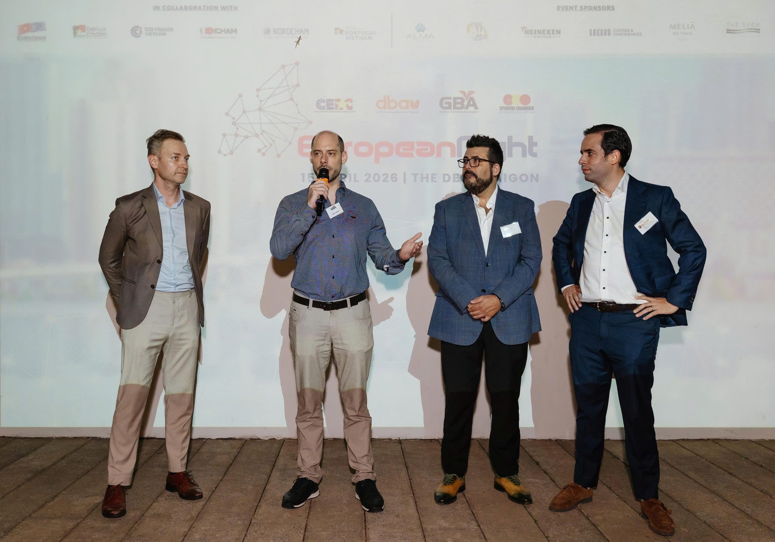 185412e0358cb4d2ed9d