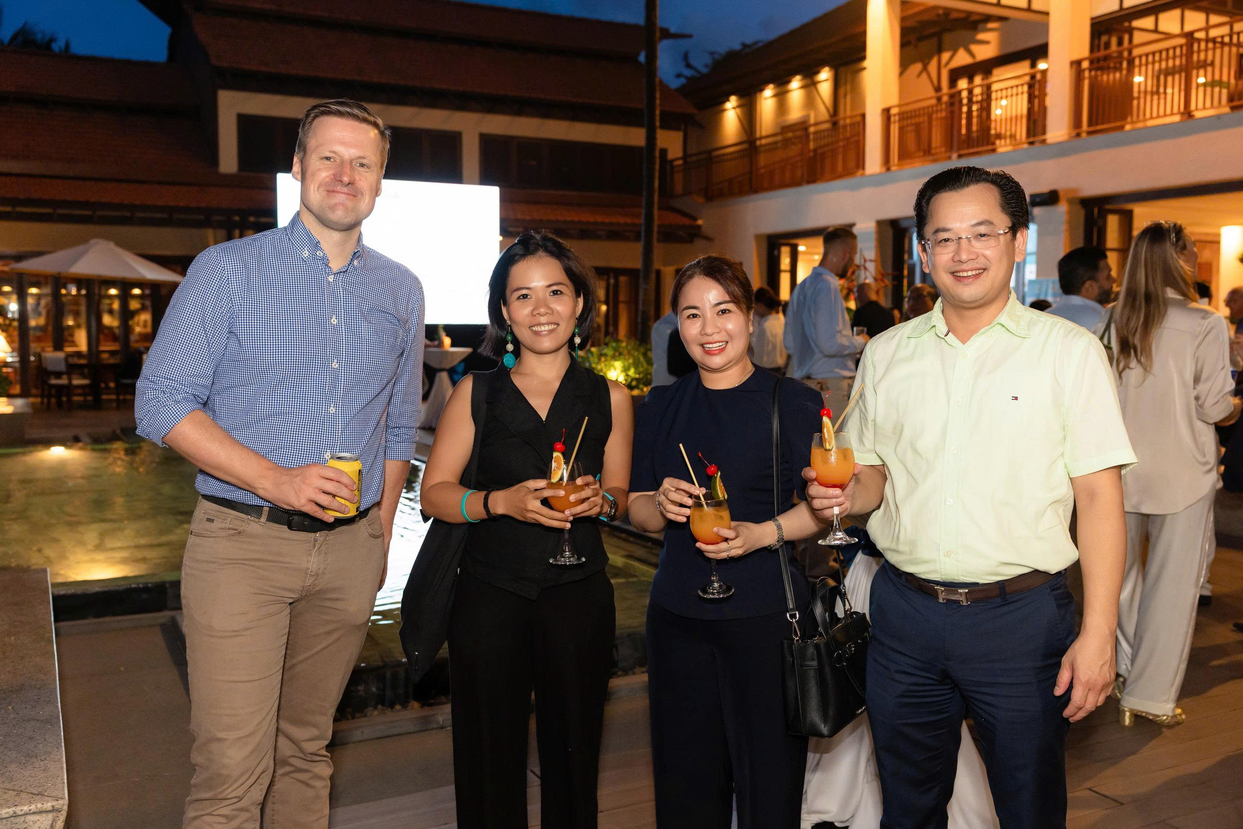 31a52006f2ae7af023bf (1)