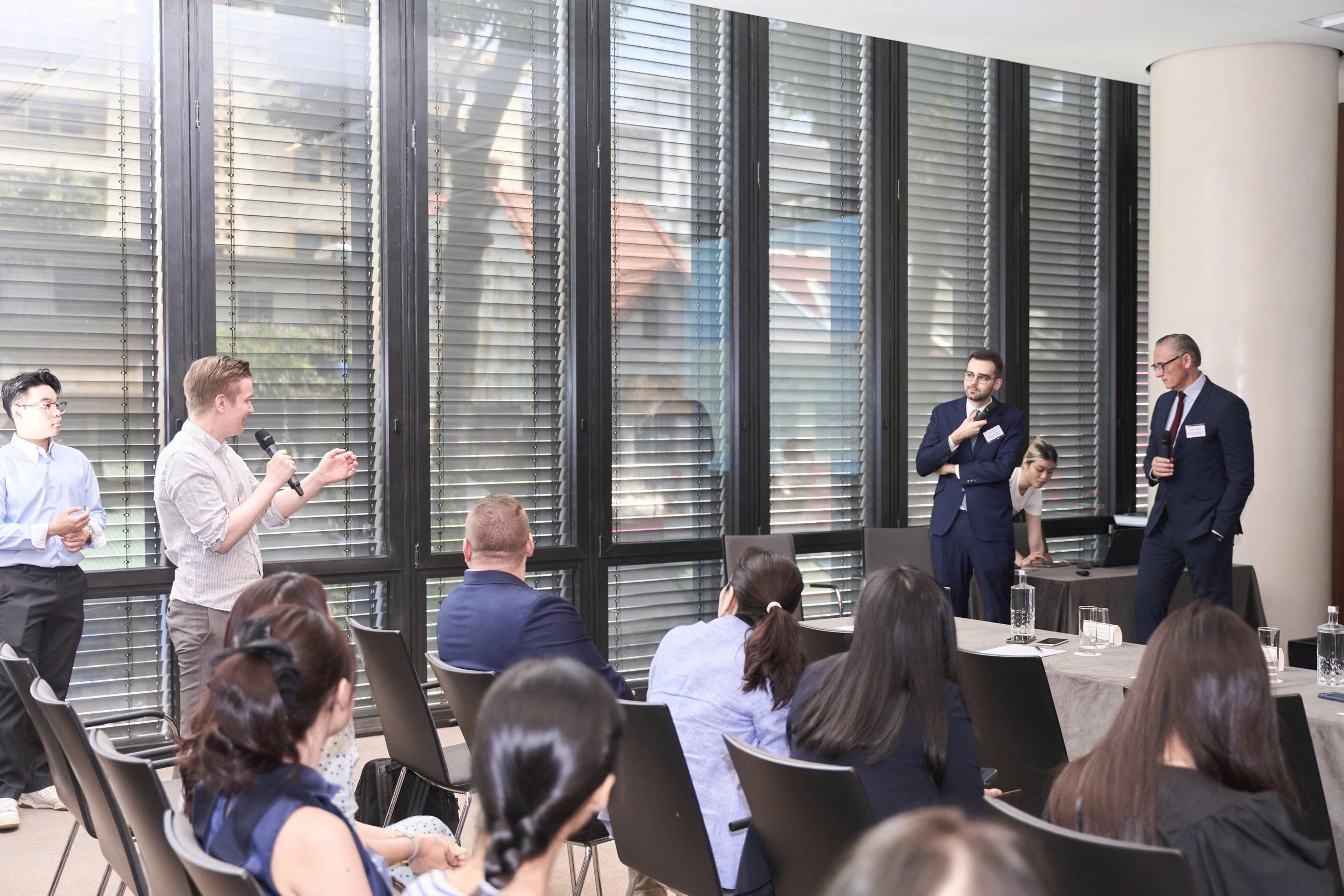 52769e7d6fe2e3bcbaf3