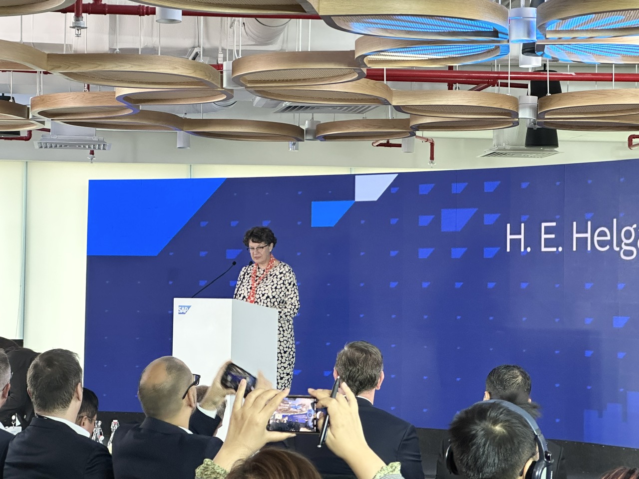 7077fed0ce6c47321e7d