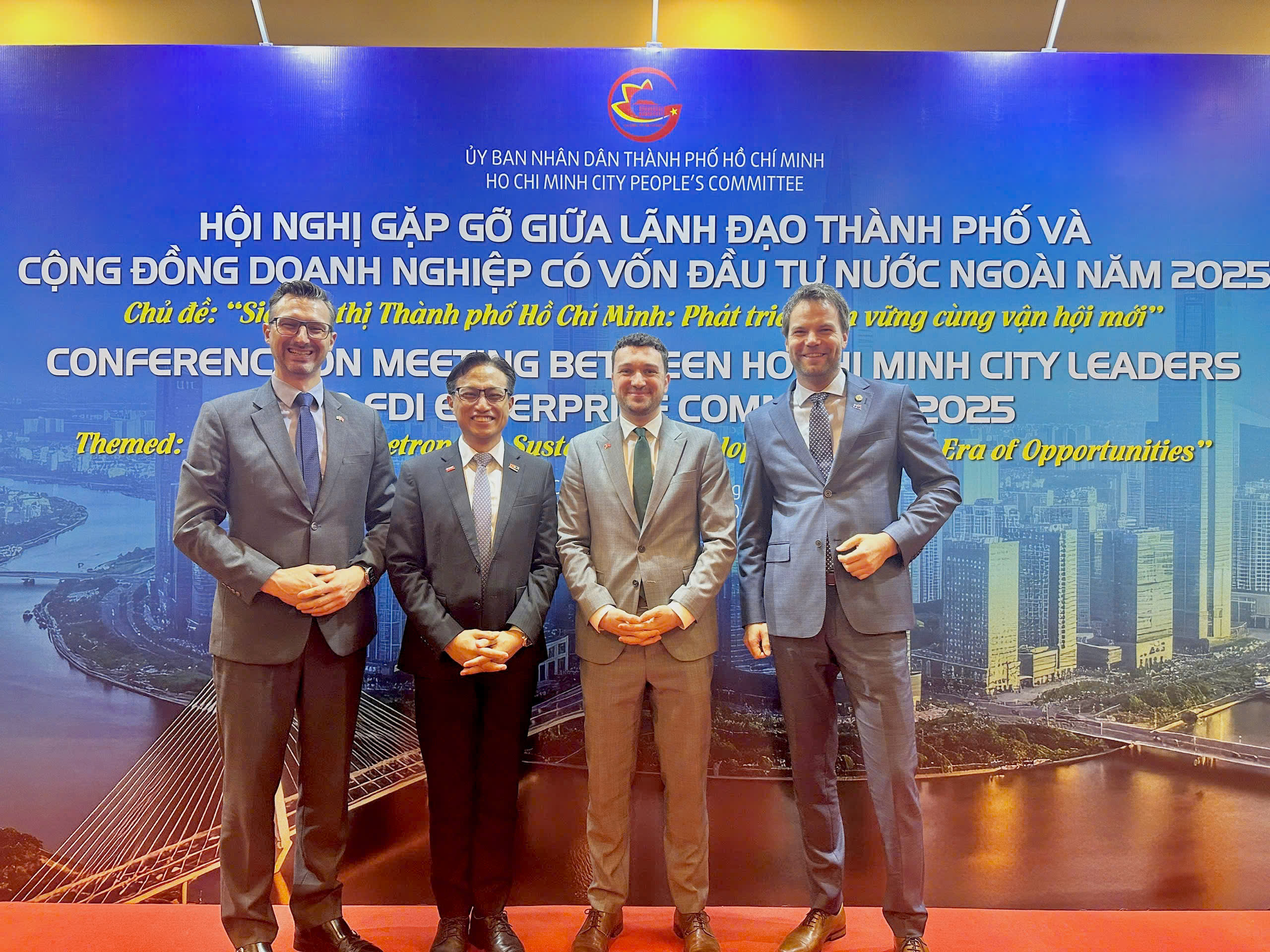 79e9877922caaf94f6db