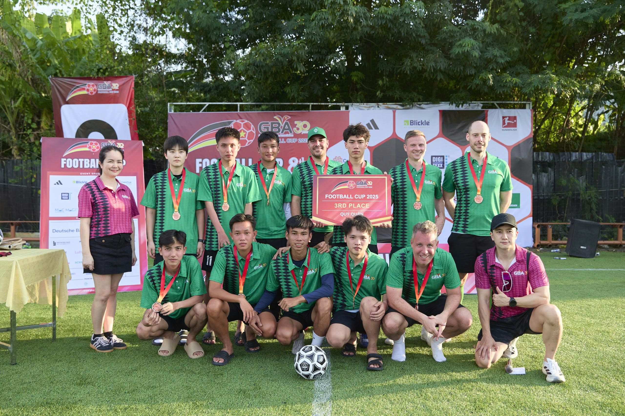 8bd0e9d8cc62403c1973