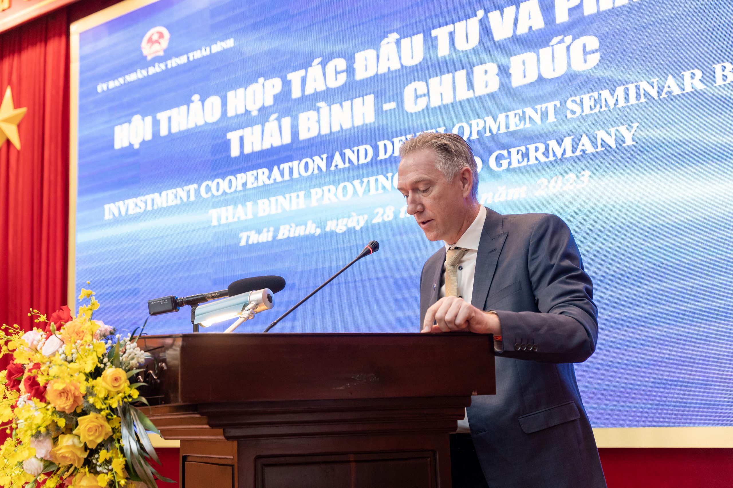 Ban sao cua PTL00404