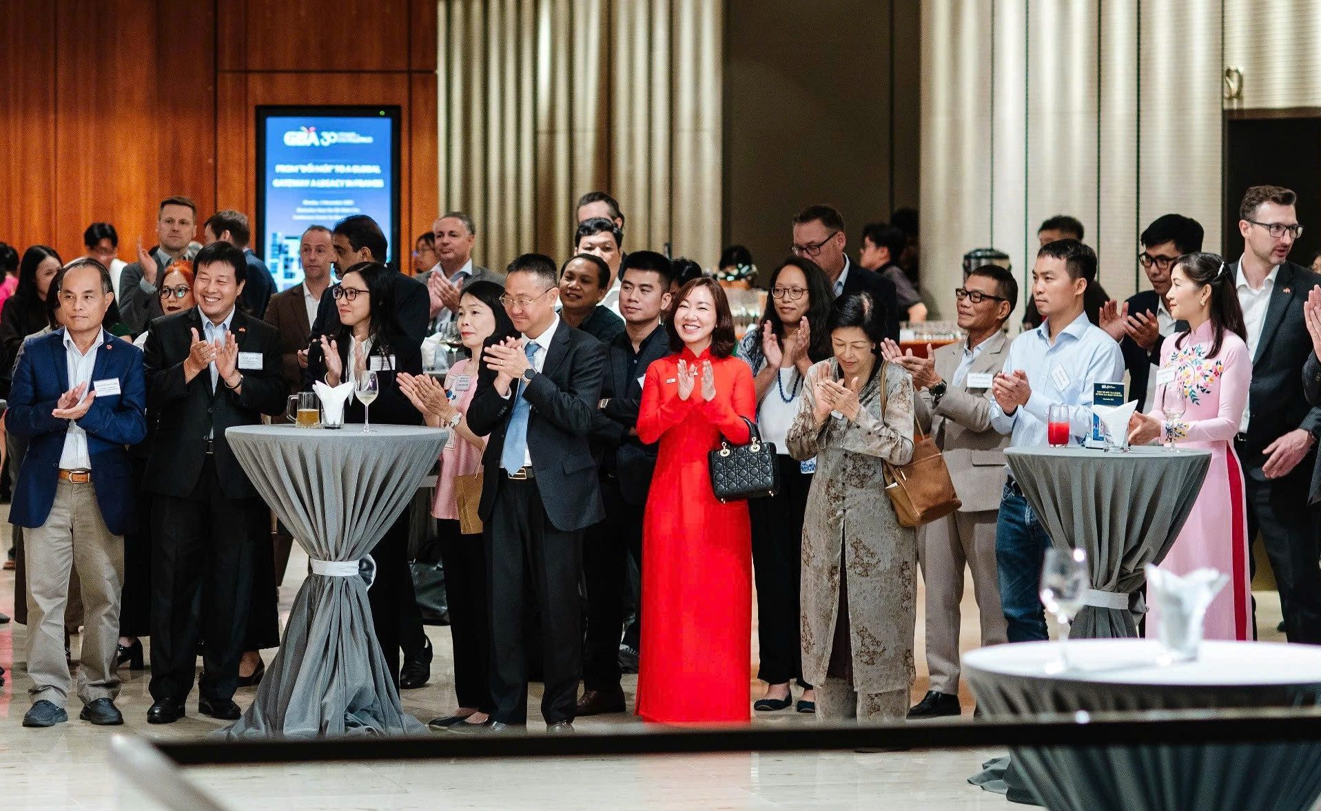 ef60e8a377c1fb9fa2d0